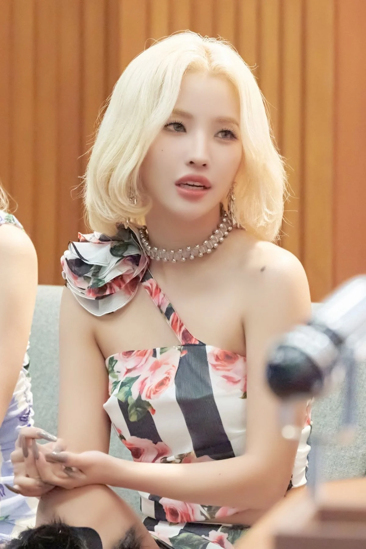 [잡담] 아이들 토크쇼 컨셉으로 쇼케했대 | 인스티즈