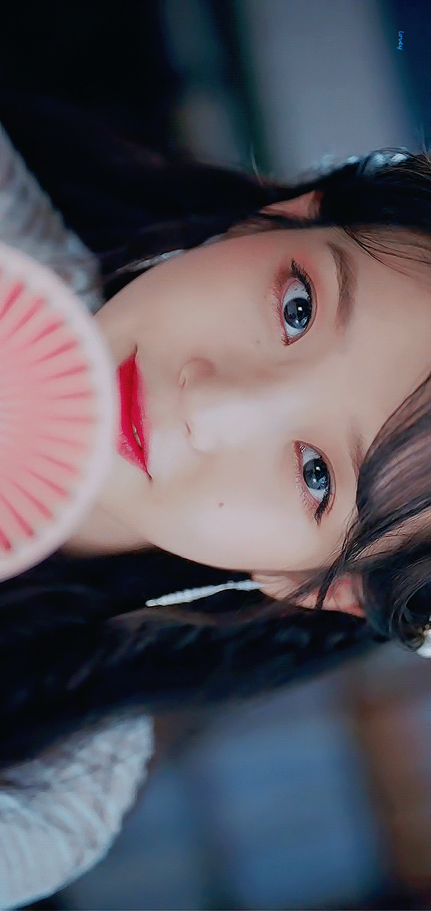 [잡담] 아이유 진짜 내 취향으로 생겼다 | 인스티즈