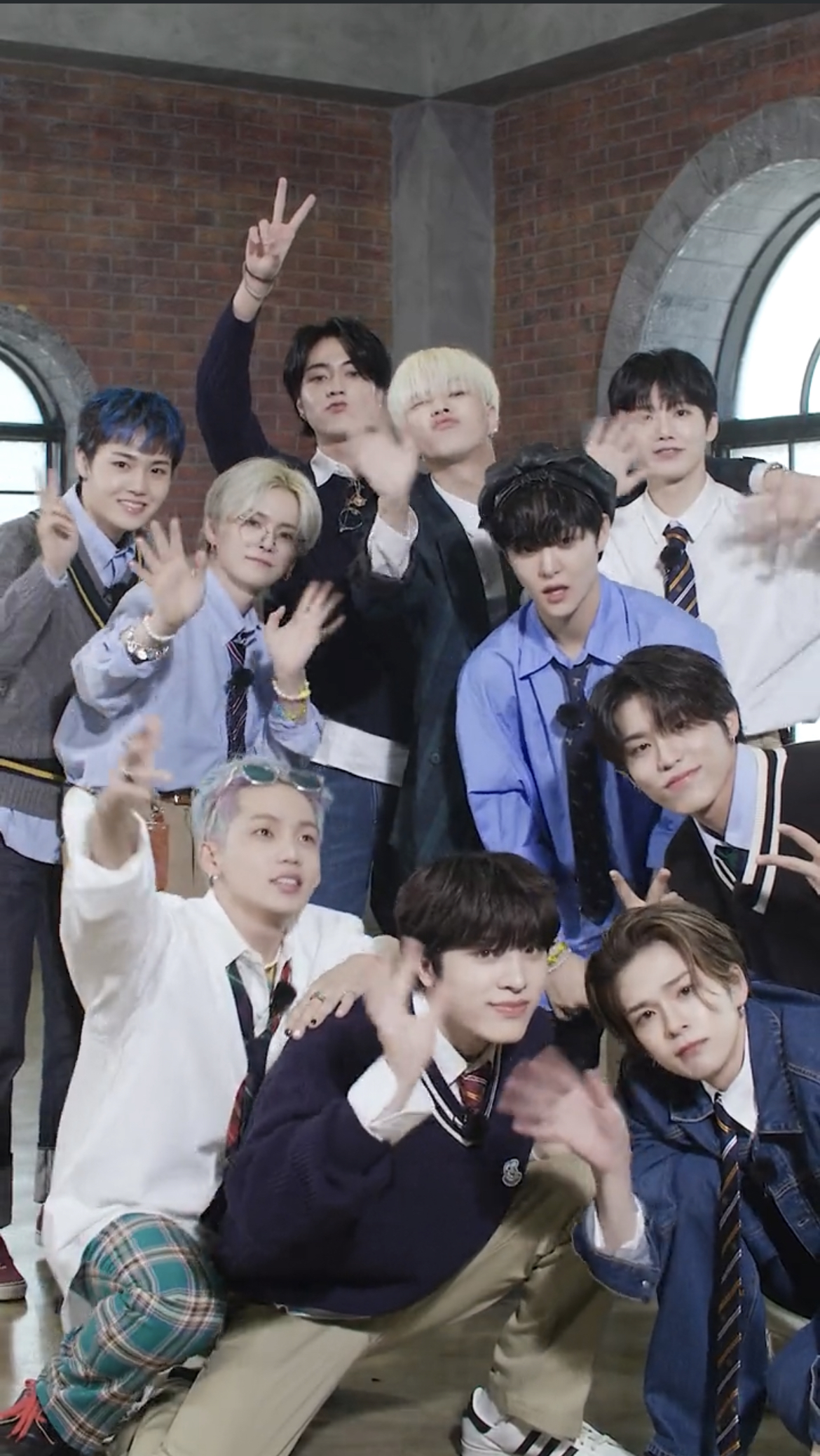 [잡담] 트레저 제에발 이 옷으로 음방 한번 해줬으면 좋겠다 | 인스티즈