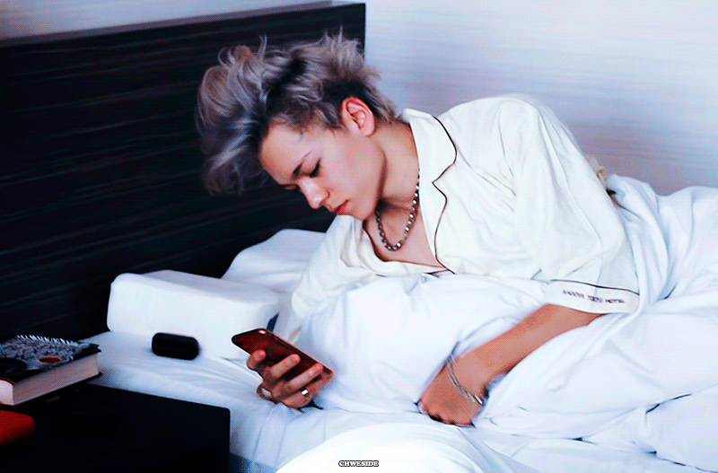 [잡담] 자고 일어나서 머리 까치집인데도 잘생긴 사람이 있다?(ㅈㅇ세븐틴) | 인스티즈