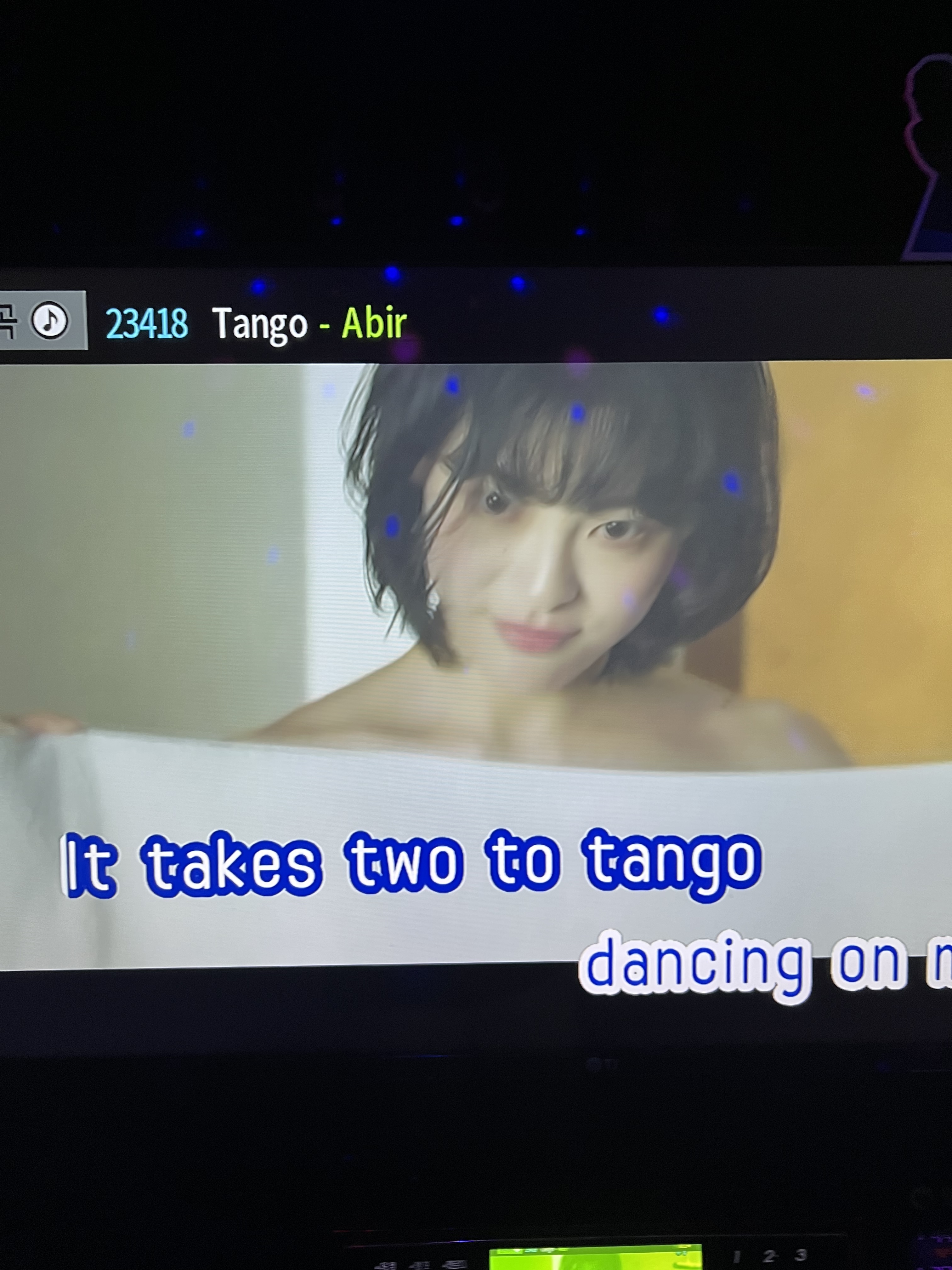 [잡담] 이 뮤비 제목 아는 사람??? | 인스티즈