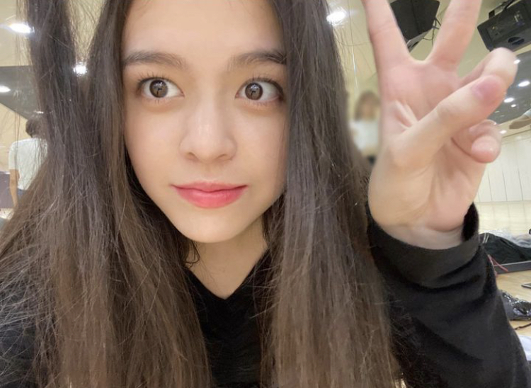 [잡담] 이거봐 릴리 긴머리는 된다니까 | 인스티즈