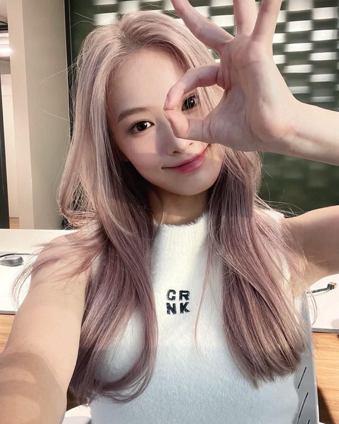 [잡담] 이쯤되서 털어보는 최지니 셀카 (미친다 아주...) | 인스티즈