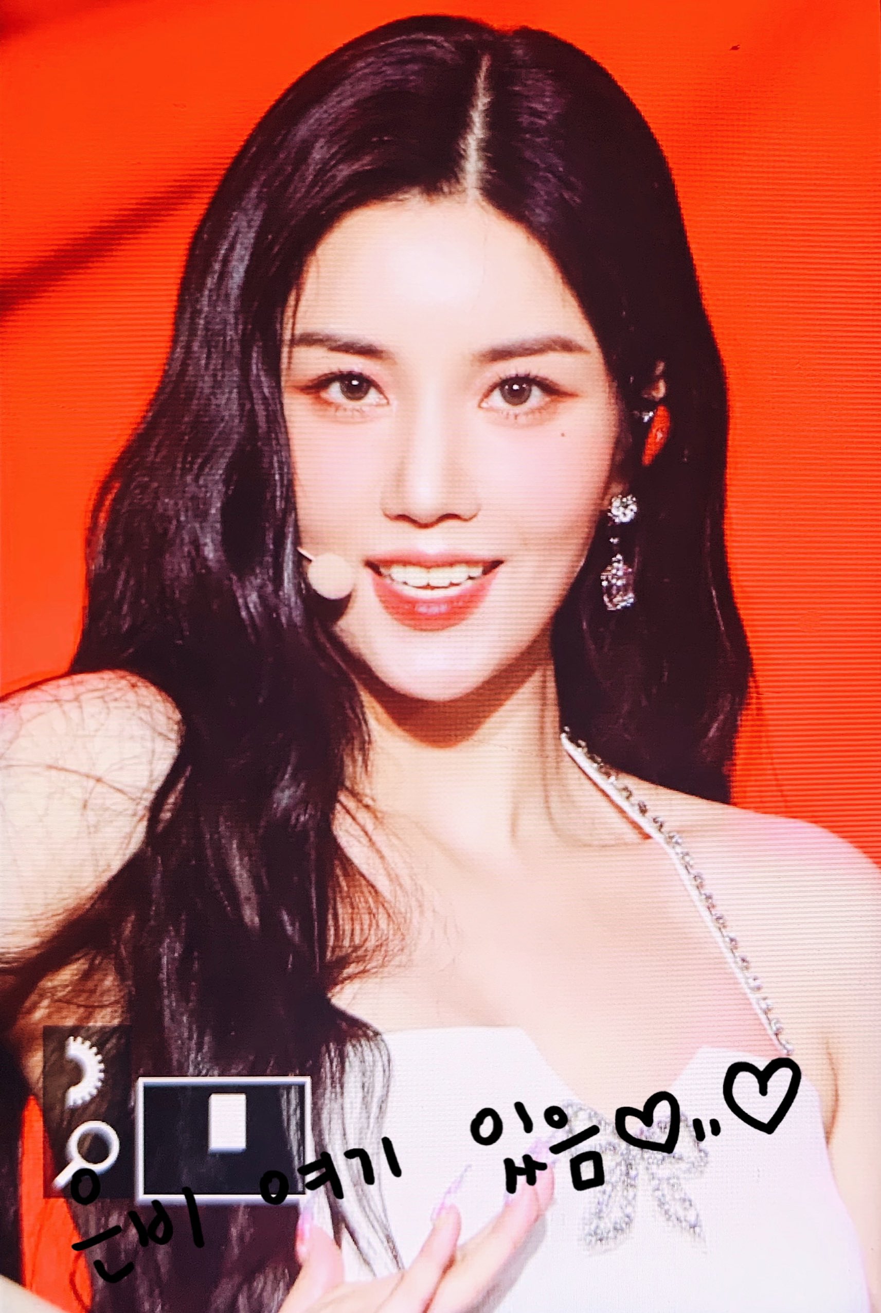 [잡담] 유독 뭔가 고양이 같다는 여돌 쇼케이스 수록곡 무대 | 인스티즈