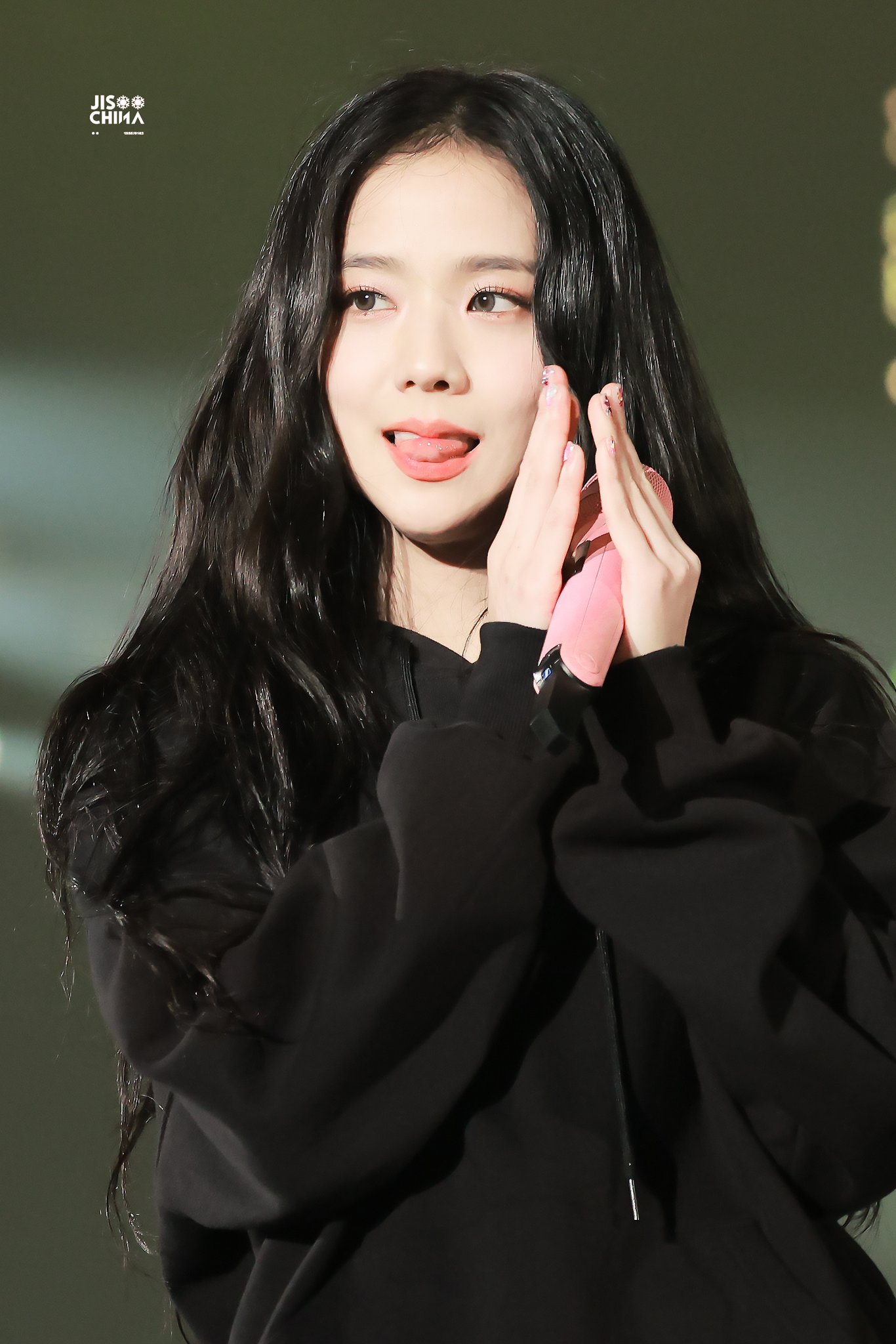 [잡담] 와씨 지수 서울콘때 얼굴 미쳤네 그냥?!?? 어?!??? | 인스티즈