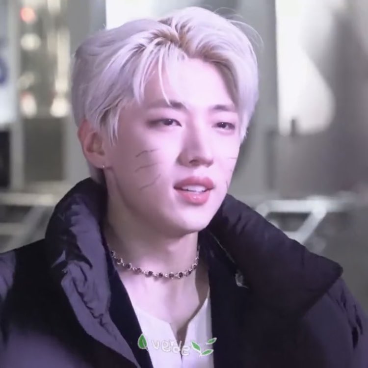 [잡담] 재찬이 우는 건 맘 아픈데 진짜 이쁘다... | 인스티즈