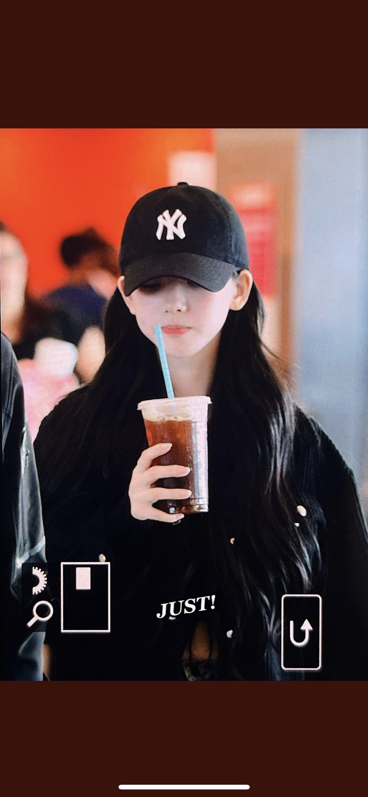 [잡담] 카리나 이거 모자 정보 아는 사람 | 인스티즈