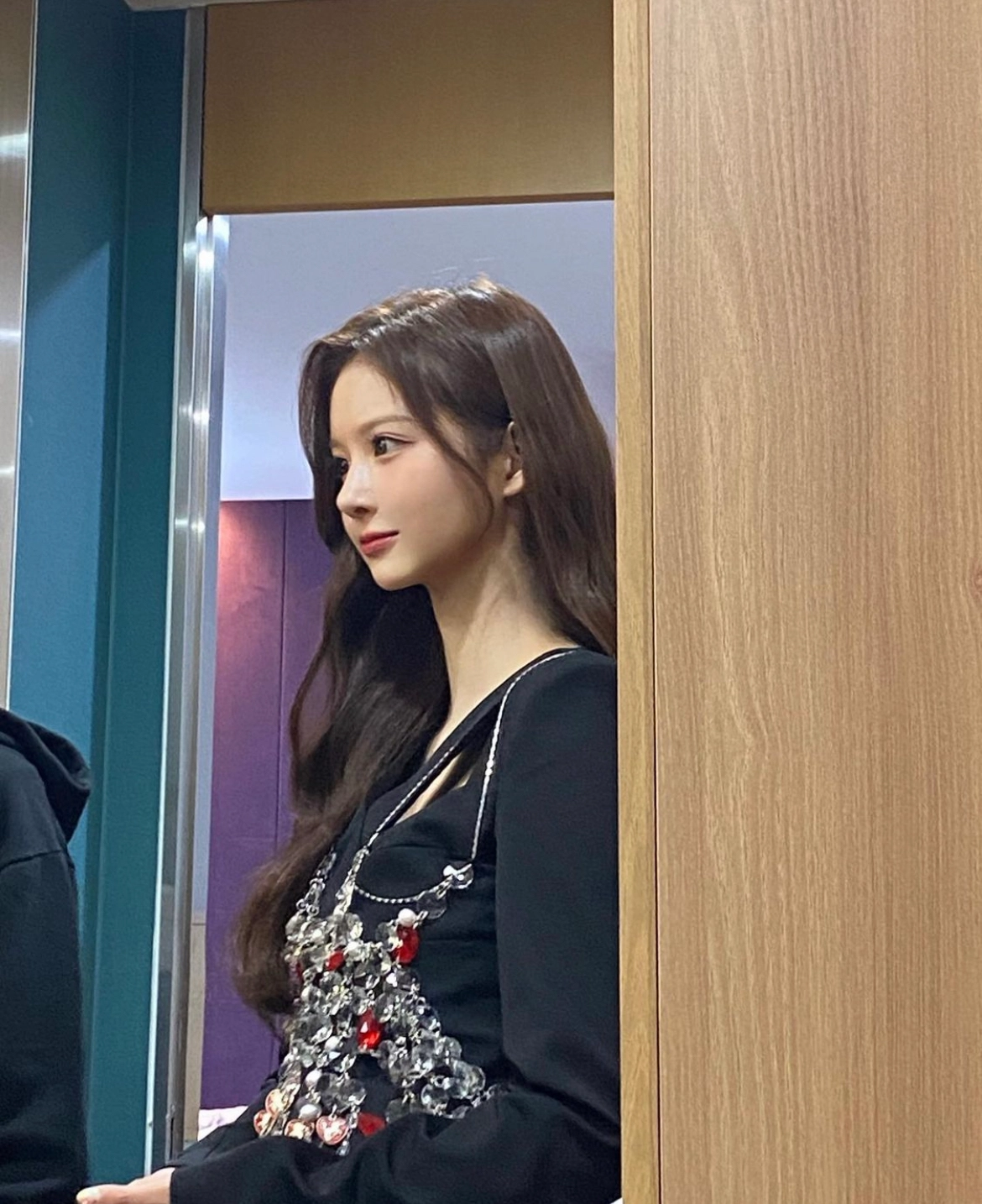 [잡담] 성형외과 상담오는 사람들이 많이 가지고 오는 설윤 사진이래 | 인스티즈