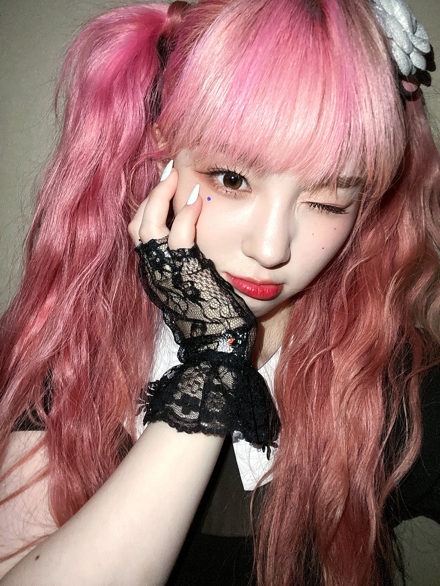 [잡담] 양갈래 할때마다 레전드 셀카 찍는 케플러 김채현 | 인스티즈