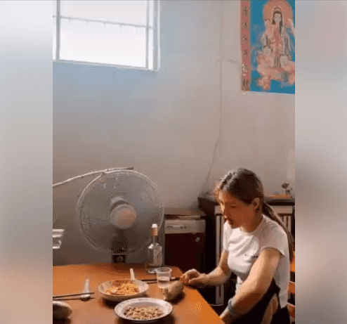 솔로가 보내는 크리스마스 모습 | 인스티즈