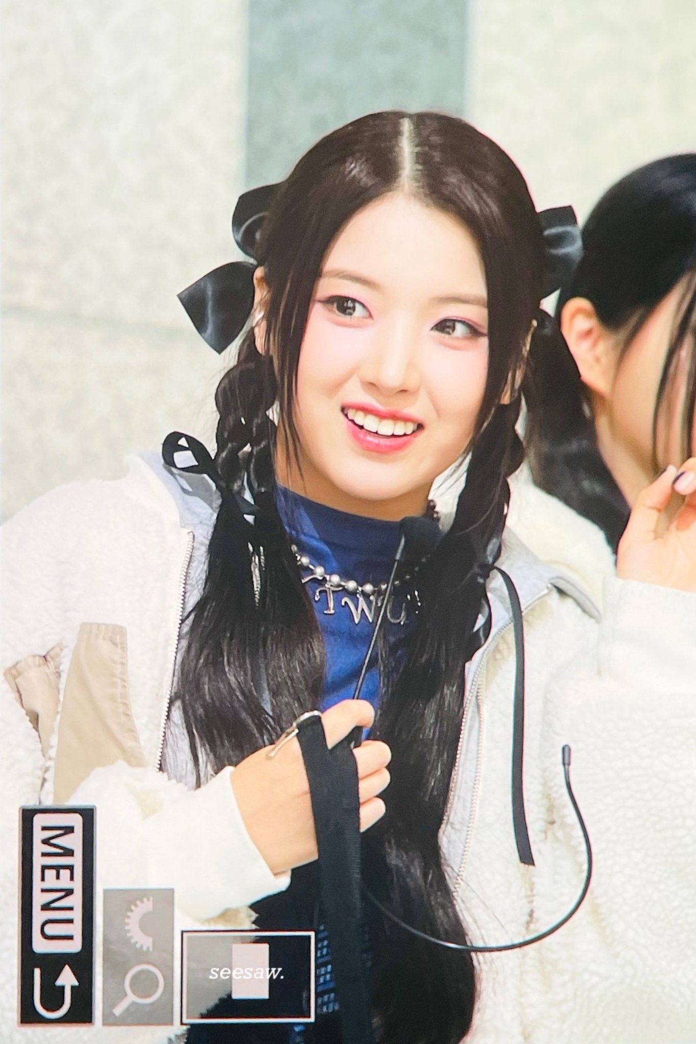 [잡담] 지우 어제 너무 예뻤던거 아님? | 인스티즈