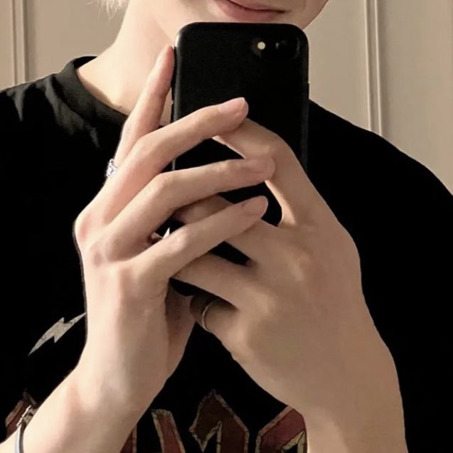 [잡담] 내돌 손 짱 이쁜거같오 | 인스티즈