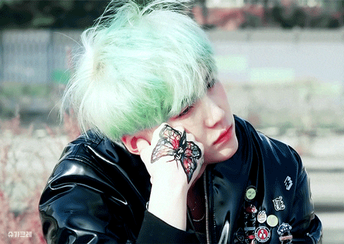 [잡담] 야 방탄팬들아 이거 둘 중에 하나만 골라봐 죽어도 한개만 골라야함 | 인스티즈