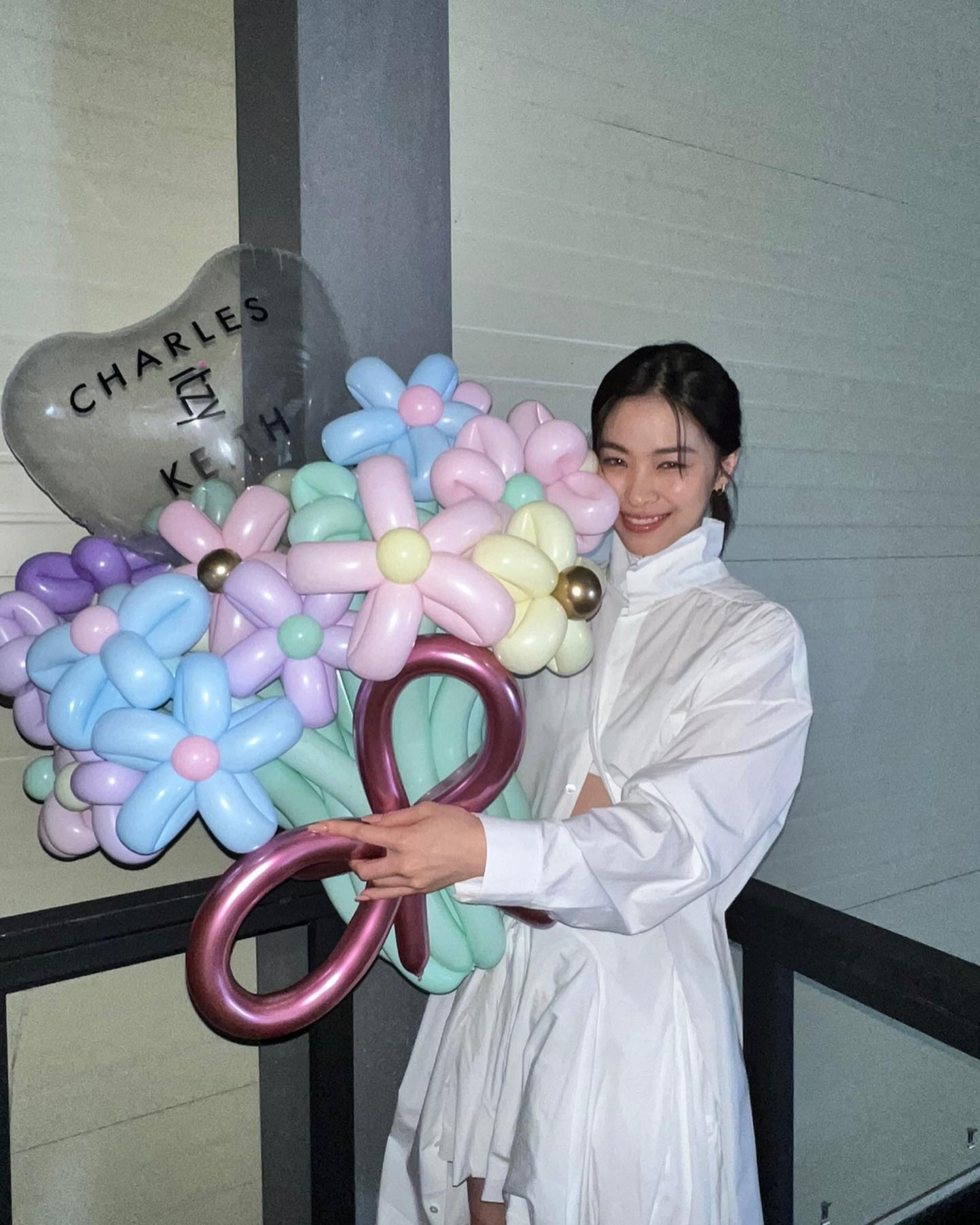 [잡담] 류진이 사진 올라온거 너무이쁘당 | 인스티즈