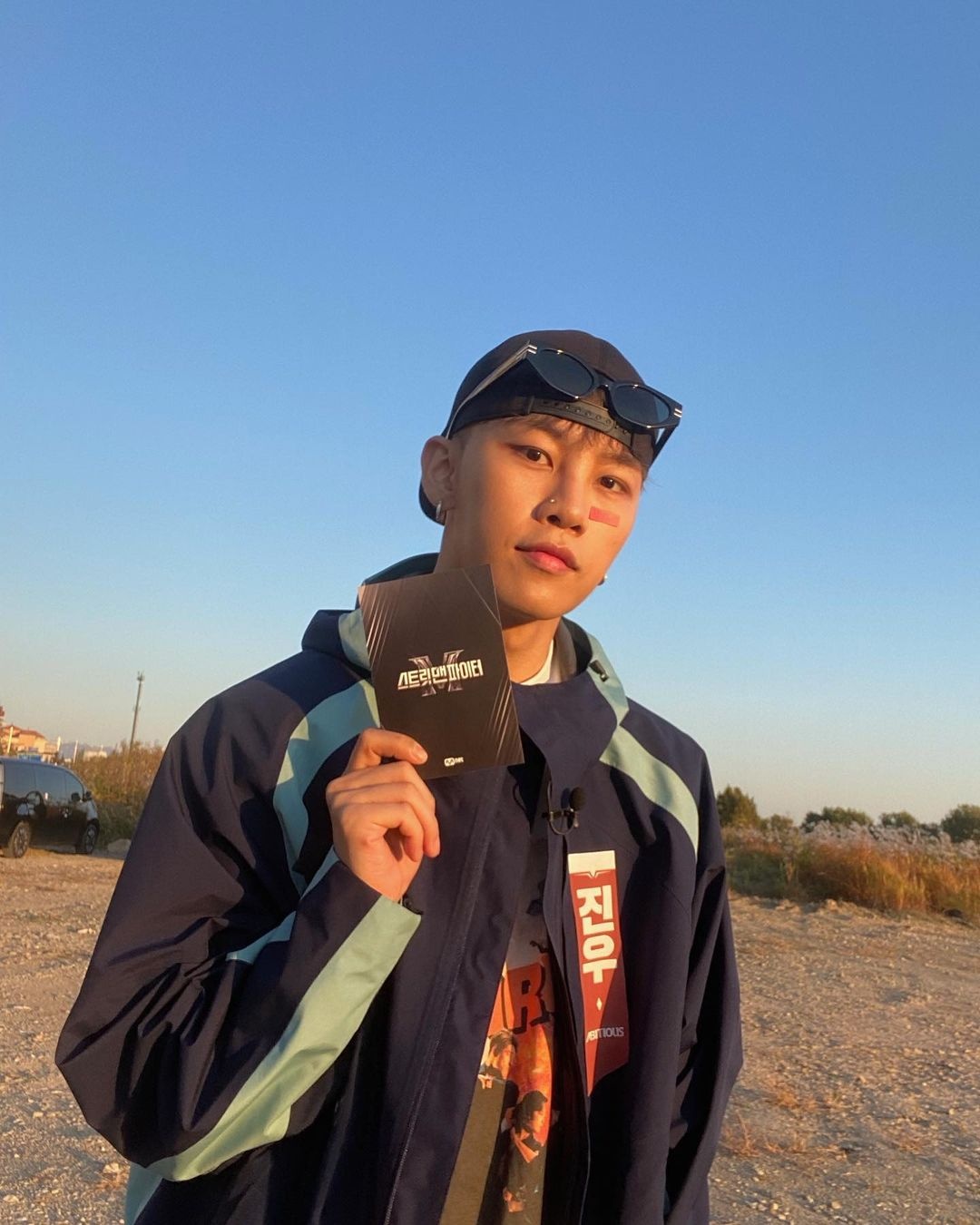 [잡담] 엠비셔스 진우 진짜 까리하게 생겼다.. | 인스티즈