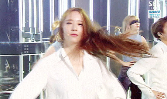 [잡담] 크리스탈 포월즈때 22살(현재로 치면 01년생)이었다니 기절 | 인스티즈