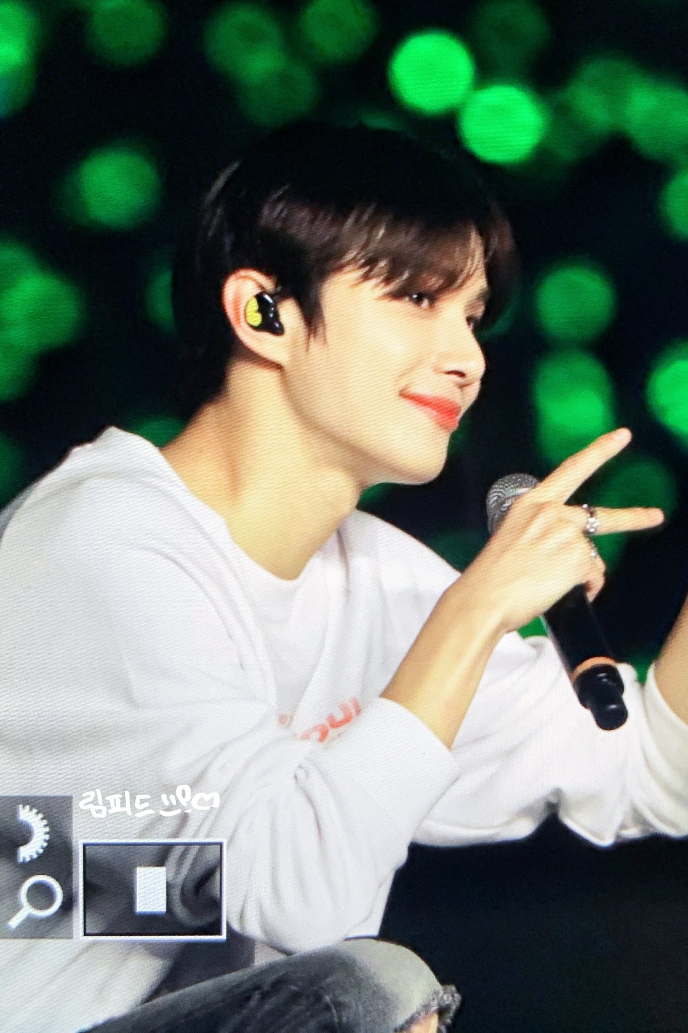 [잡담] 정우 이 사진들 개쩐다.. 걍 바로 저장해버림… | 인스티즈