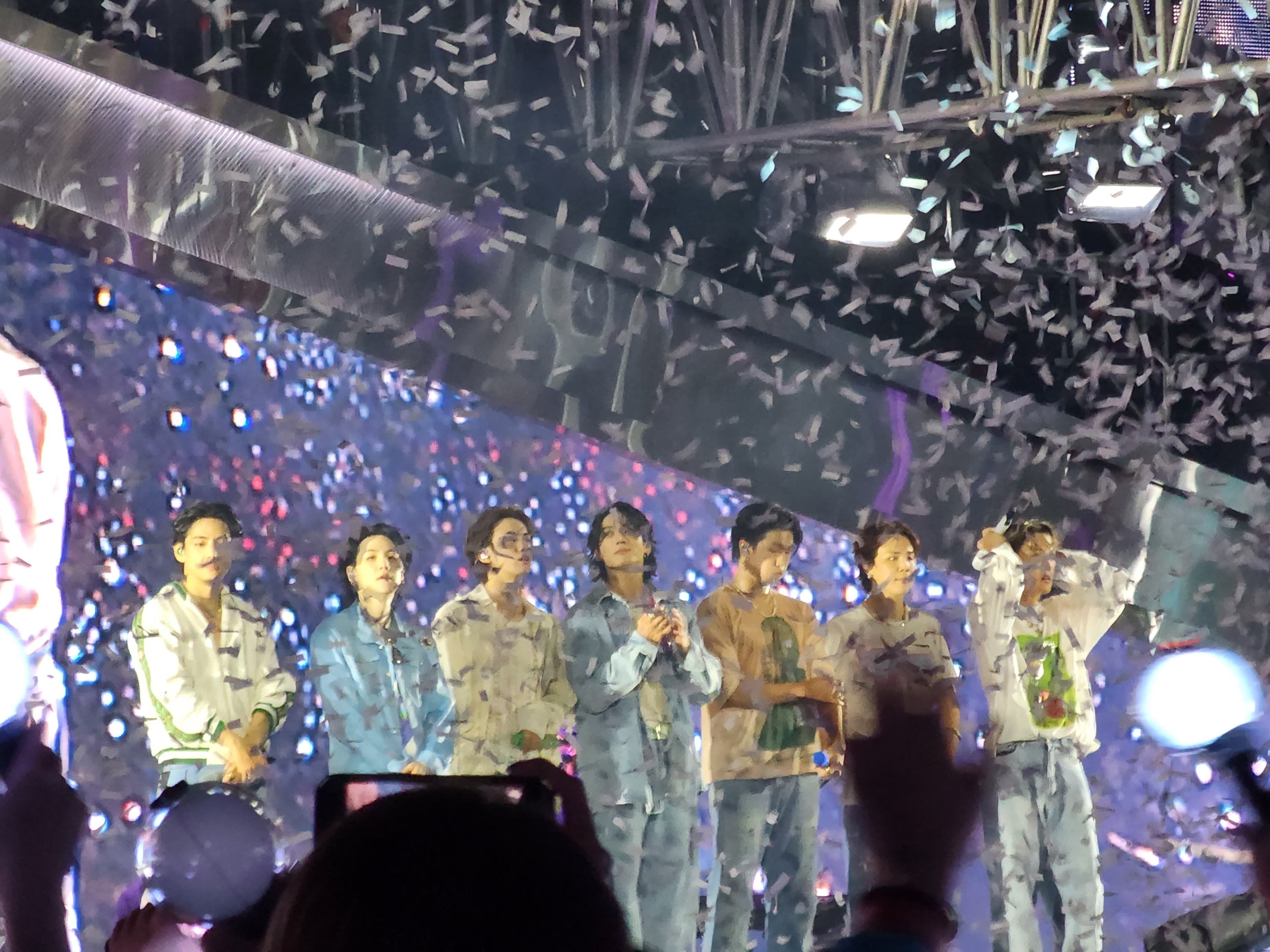 [잡담] 영포 꽃가루때 방탄찍은거있다 | 인스티즈