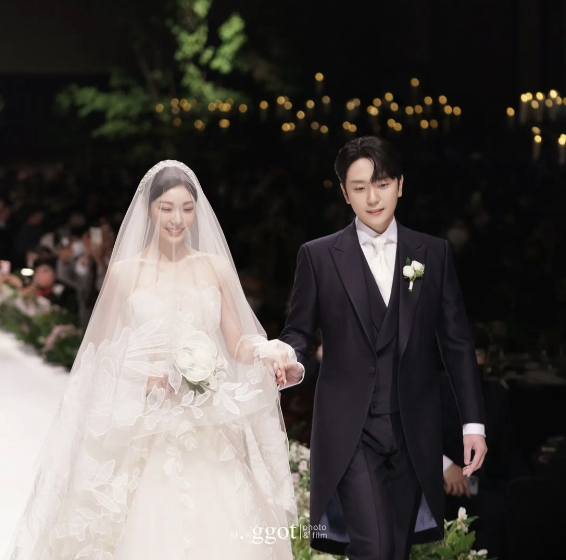 [잡담] 연느 고우림 진짜 비슷한 그림체에서 나오는 안정감이 있다.. | 인스티즈