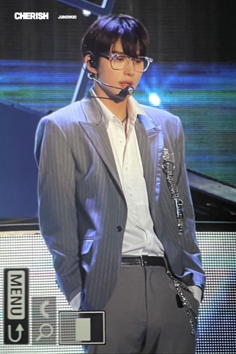 [잡담] 갓경이 제일 잘 어울리는 강아지 1위 ㅈㅇ정우 | 인스티즈