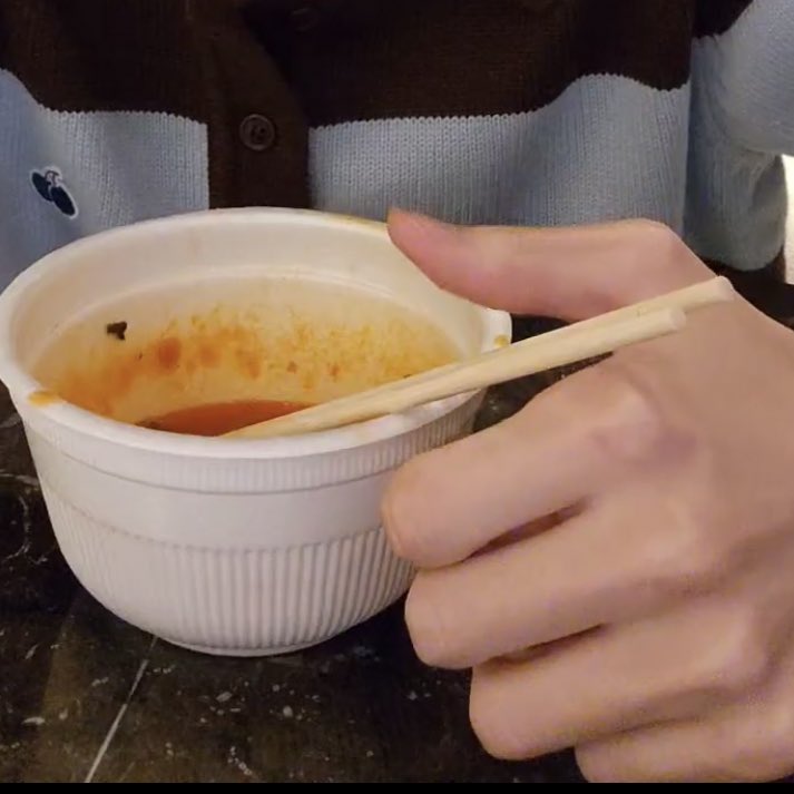 [잡담] 구라 x치고 수빈이 손이 사발면만해요 | 인스티즈