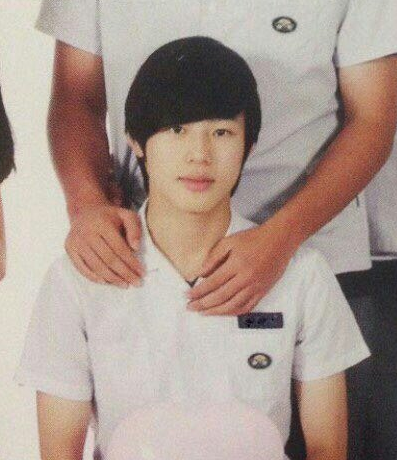 [잡담] 하성운 머리미니까 걍 애기스님인데ㅠㅠㅠㅠ | 인스티즈