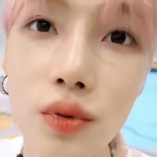 [잡담] 더보이스 입덕 어쩌구 하는 글에 왜 얘를 "듀" 라고 했는지 알거같음 | 인스티즈