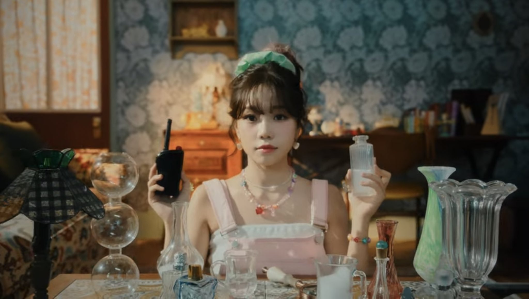 [잡담] 조유리 뮤비 뭔가 지브리느낌 나지 않아??? | 인스티즈