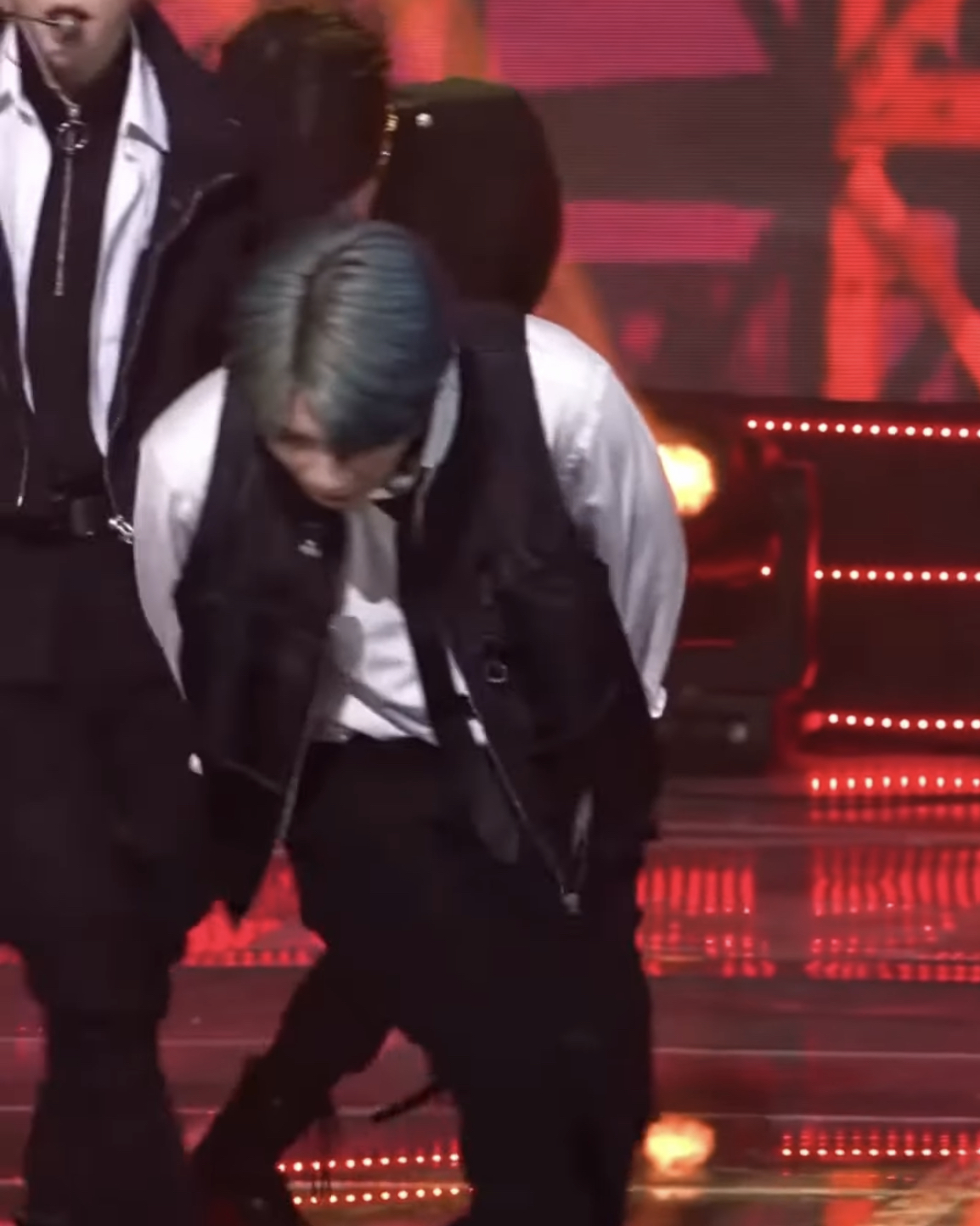 [잡담] 스키즈 팬들아 이 노래 뭐야? | 인스티즈