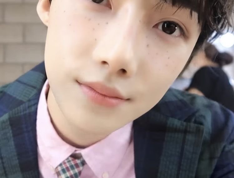 [잡담] 더보이스 입덕 어쩌구 하는 글에 왜 얘를 "듀" 라고 했는지 알거같음 | 인스티즈