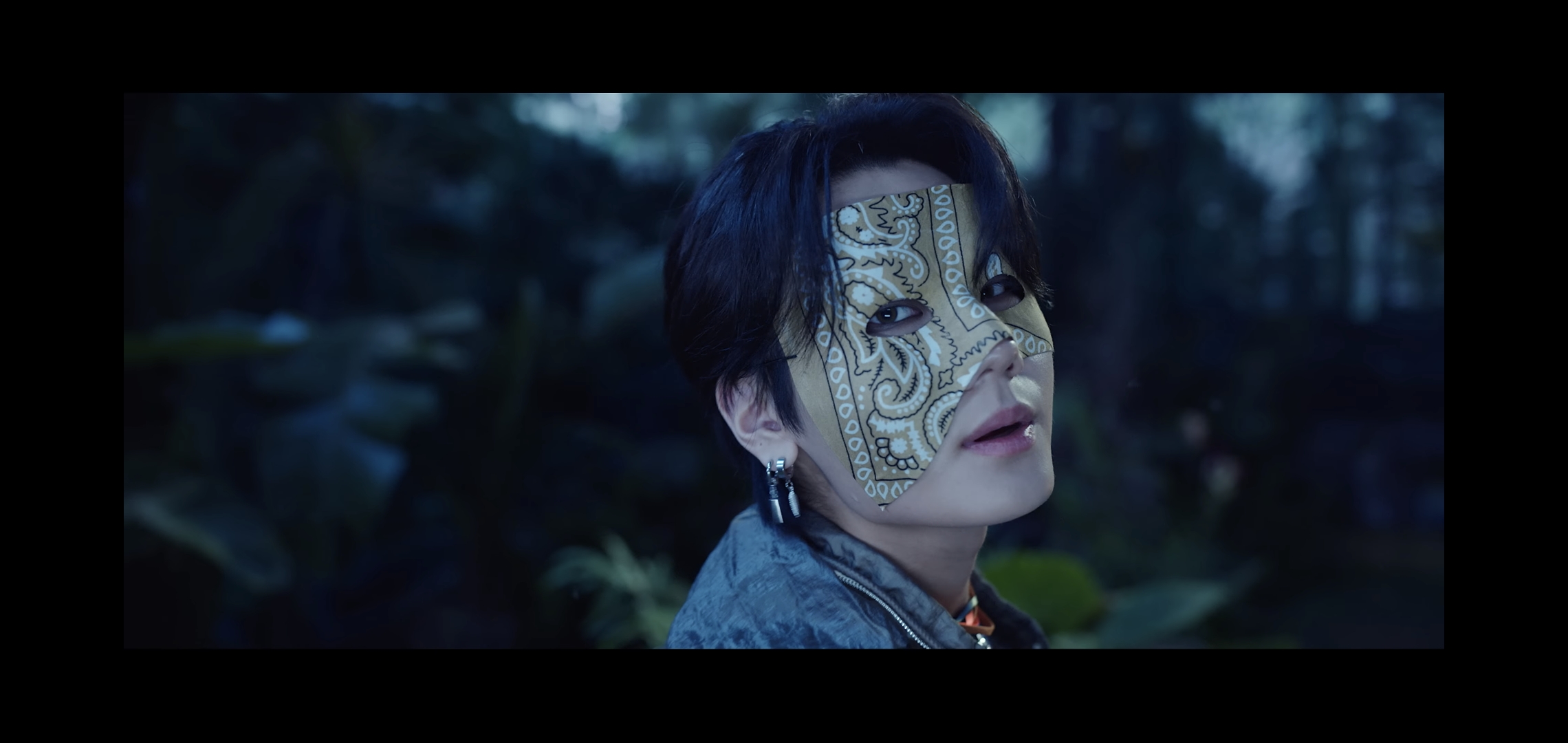 [잡담] 왜 시안이만 이런 걸 씌워놓은거야...... | 인스티즈