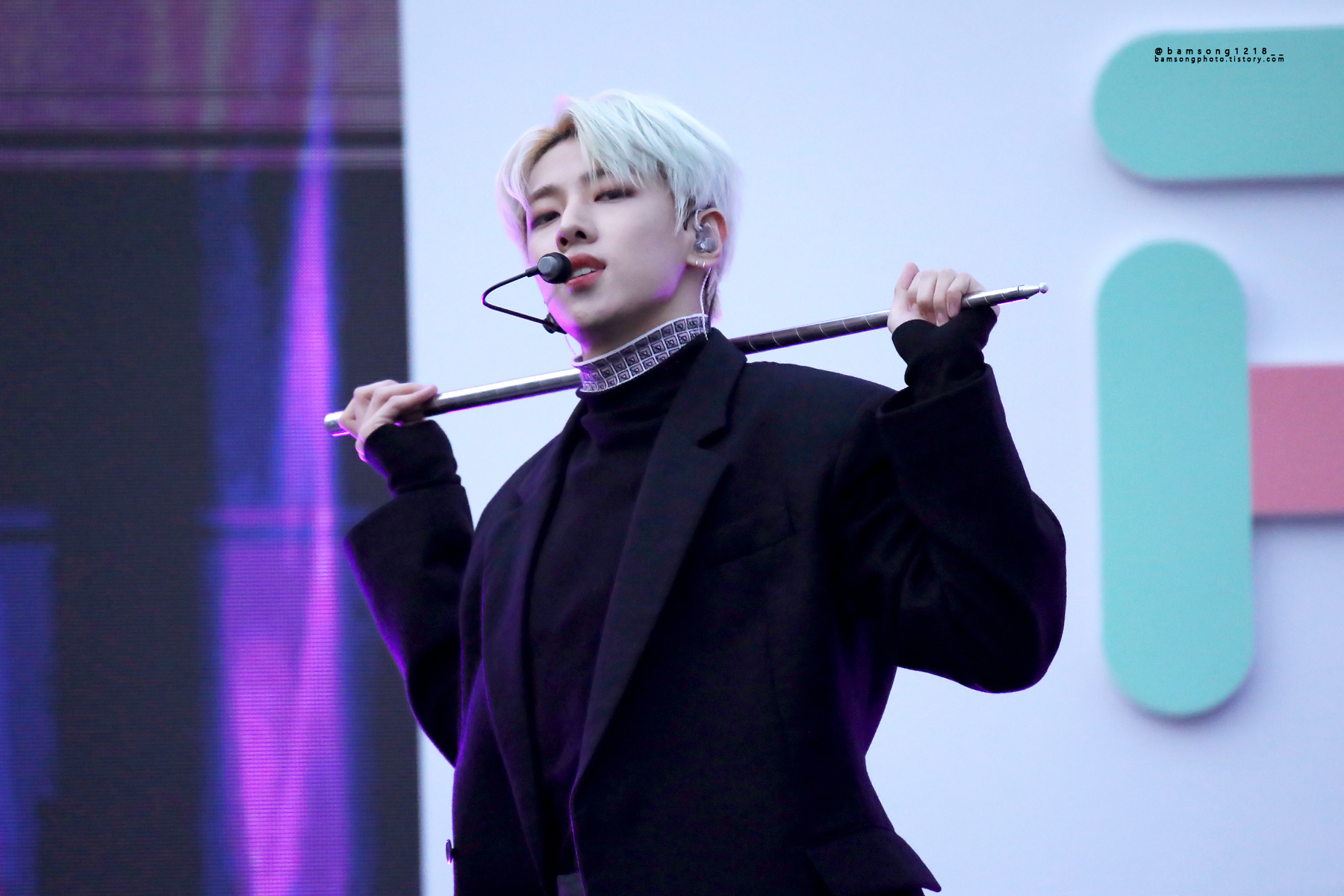 [잡담] 디케이지 무대의상 프라다로 맞춰입은거 넘 좋다ㅠㅠㅠㅠ | 인스티즈