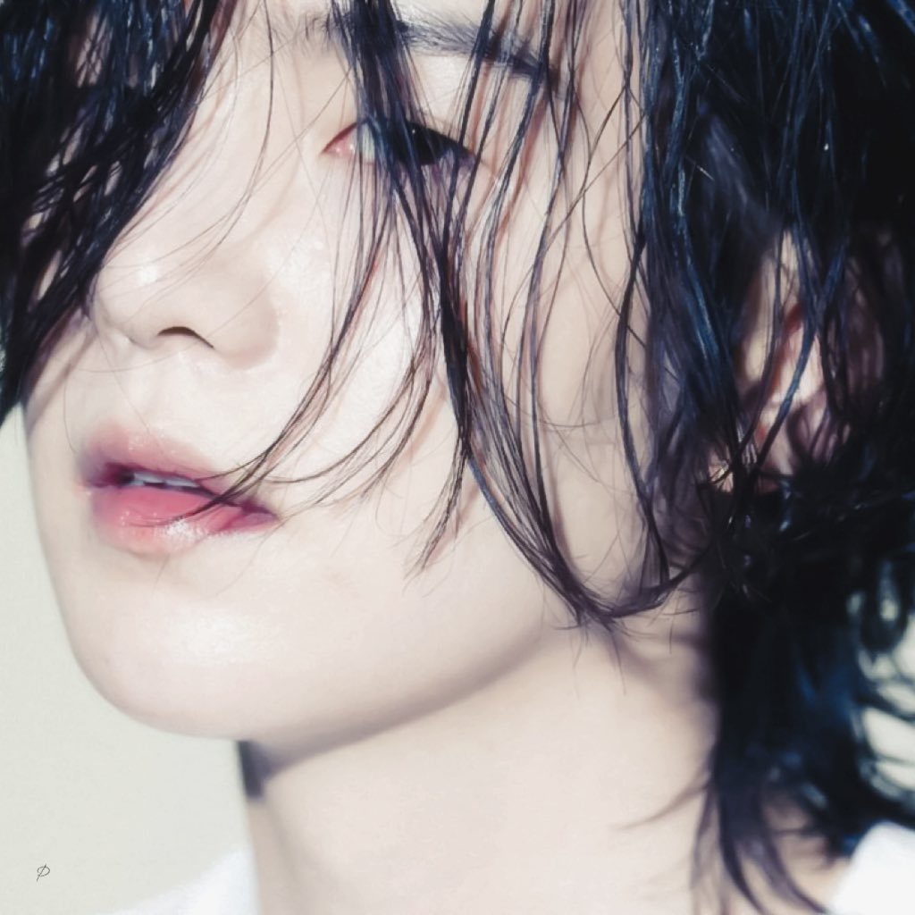 [잡담] 아니 슈가 입술 너무 예뻐 | 인스티즈