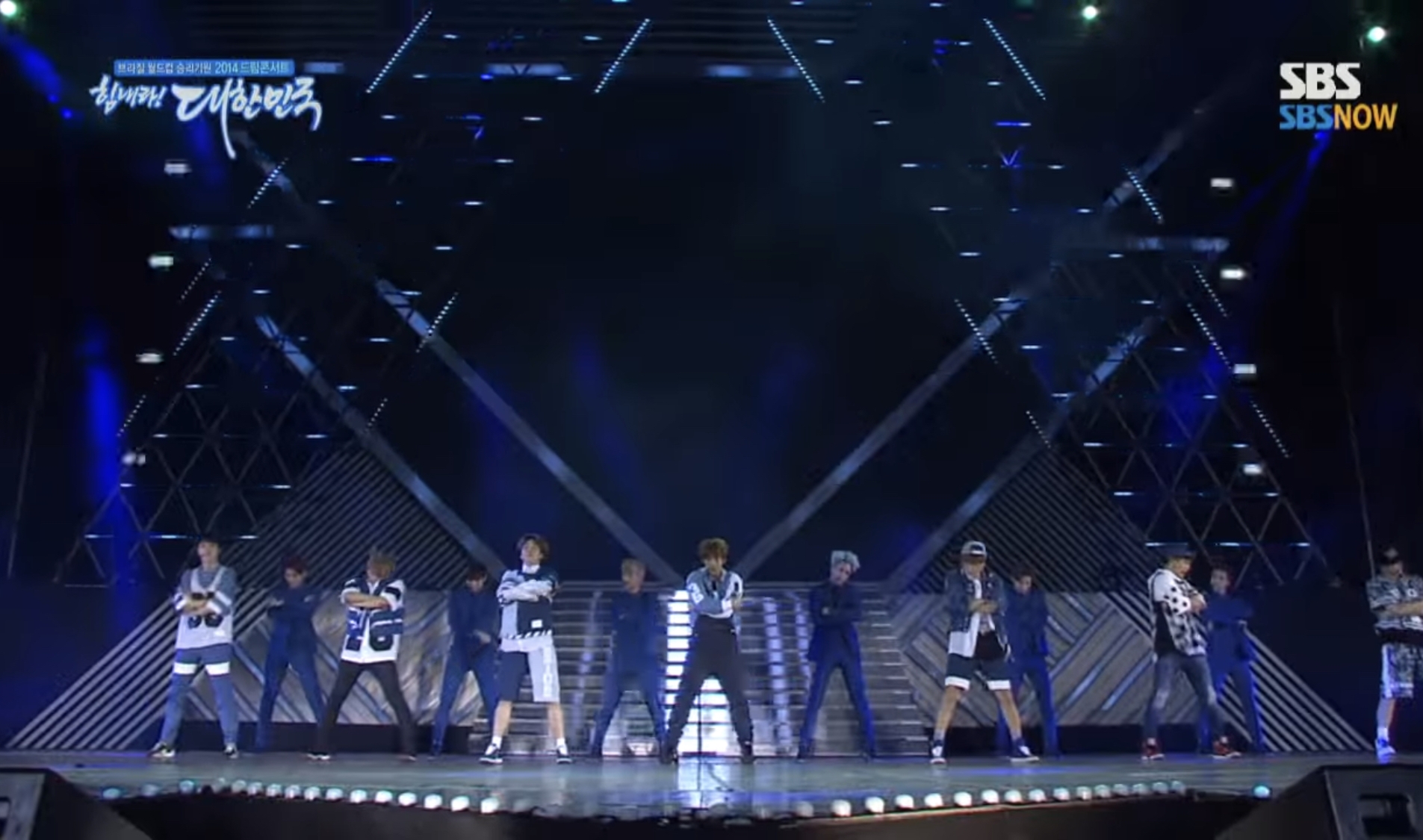 [잡담] 오랜만에 비투비x빅스 무대 보는데 비투비 의상 | 인스티즈