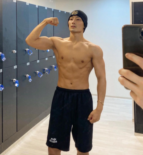 [잡담] 트릭스 마른 근육 미쳤다.. | 인스티즈