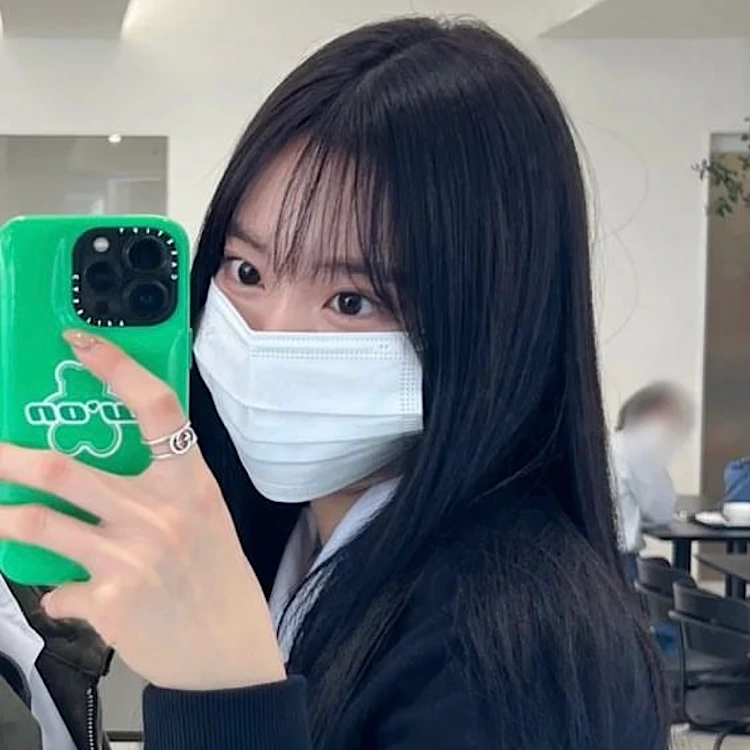 [잡담] 혹시 이분 폰케이스 아는 익...??? | 인스티즈