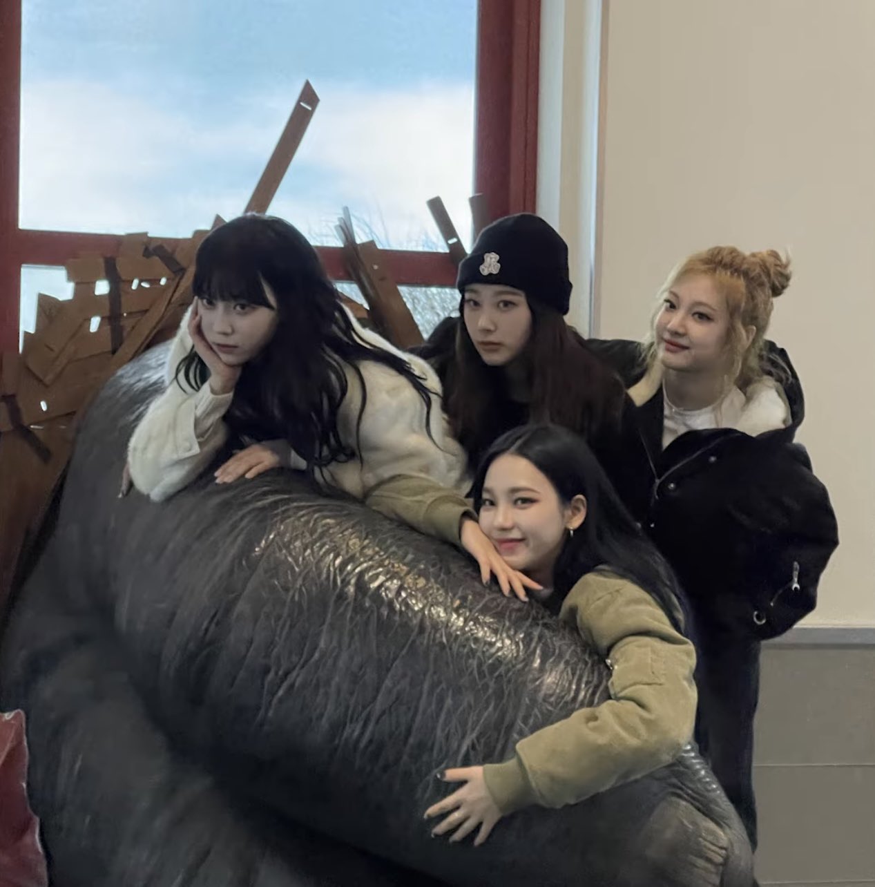 [잡담] 우리애들 곧 2주년이라는데 | 인스티즈