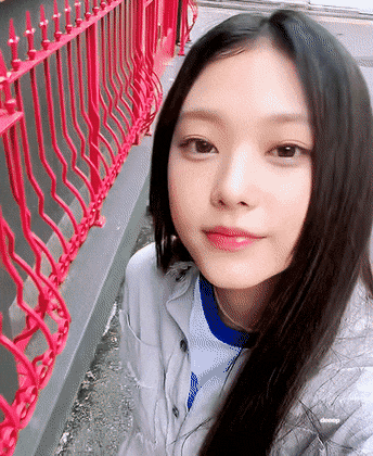 [잡담] 해린이가 쎈이미지 vs 청순한 이미지 갈리는 이유가 | 인스티즈