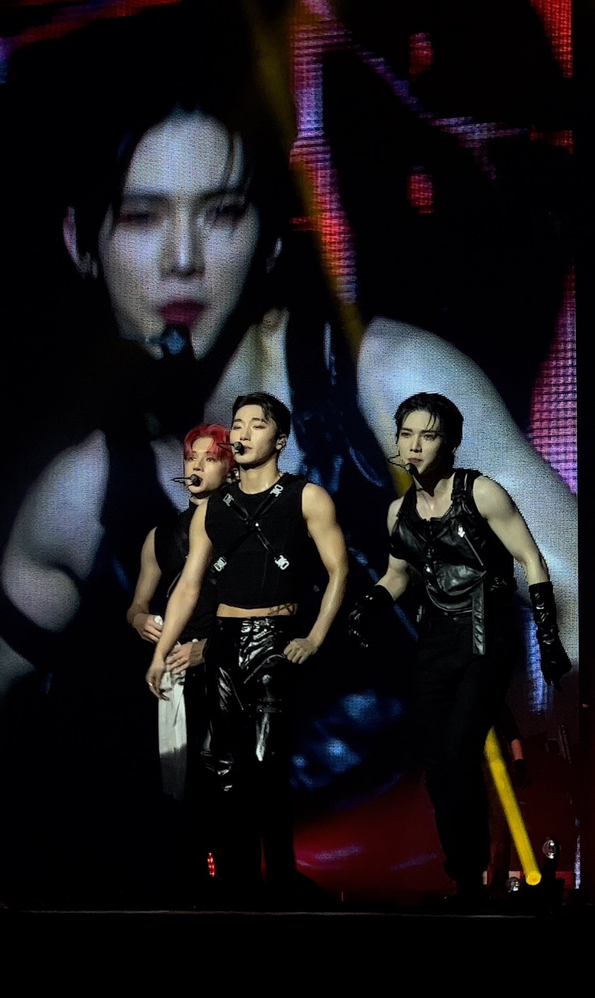 [잡담] 콘서트 후에 팬들 사이에 미친듯이 반응 오고 있는 곡 | 인스티즈