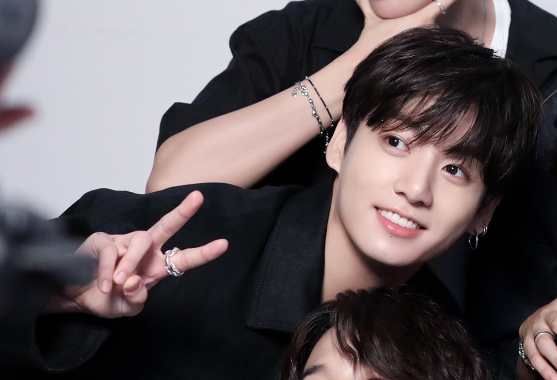 [잡담] 아 전정국 진짜 개잘생김 | 인스티즈