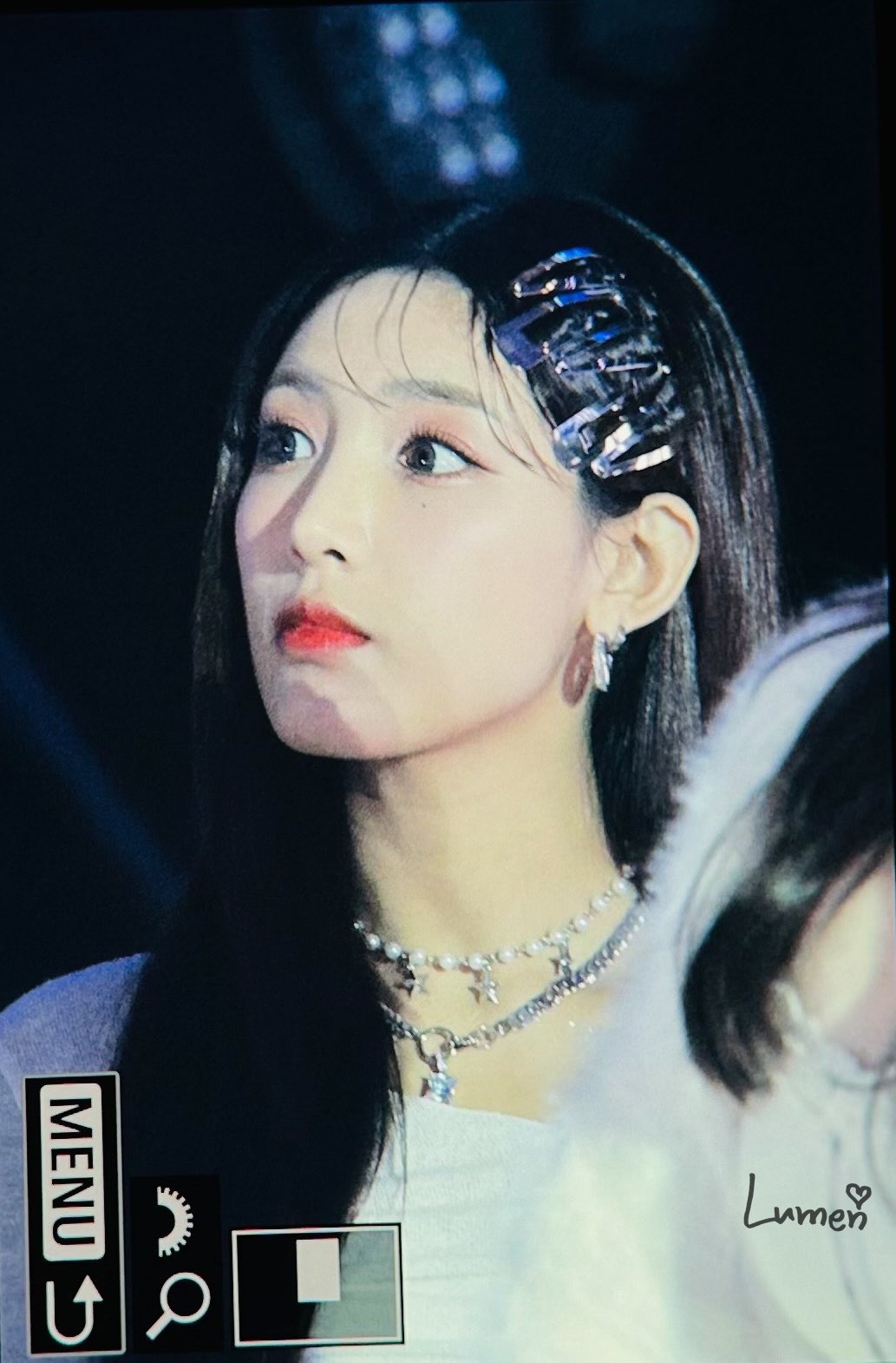 [잡담] 프듀 출신 라잇썸 초원 이목구비 장난 아니다 | 인스티즈