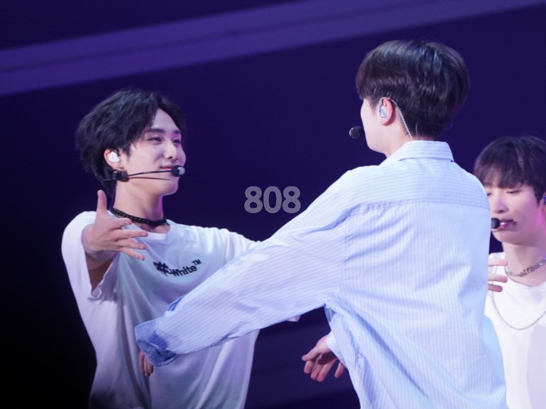 [잡담] 더보이즈 제이콥이랑 영훈 관계성 사랑하는이유 | 인스티즈