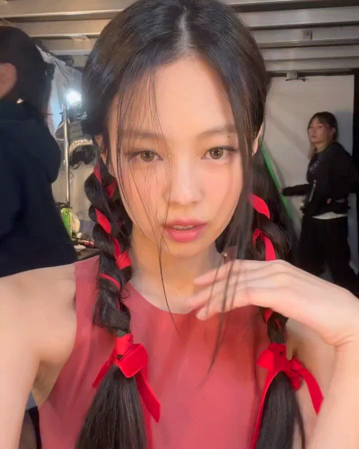 [잡담] 제니가 오늘 올려준 셀동 2개 ㄹㅇ 귀엽고예쁘고 다 함 | 인스티즈