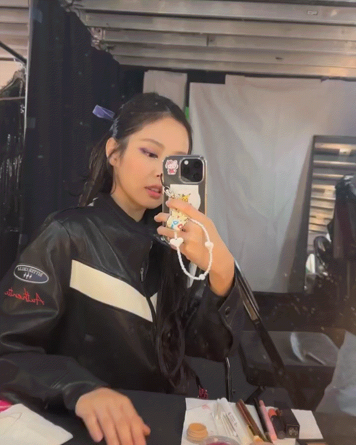 [잡담] 제니가 오늘 올려준 셀동 2개 ㄹㅇ 귀엽고예쁘고 다 함 | 인스티즈