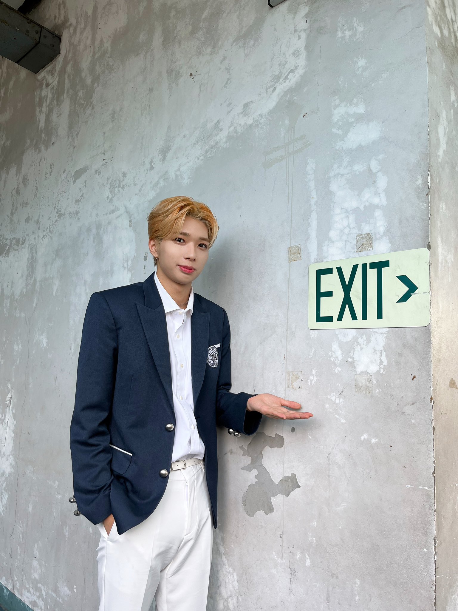 [잡담] 애들 교복입은 거 오랜만에 본다 ㅠㅠ | 인스티즈