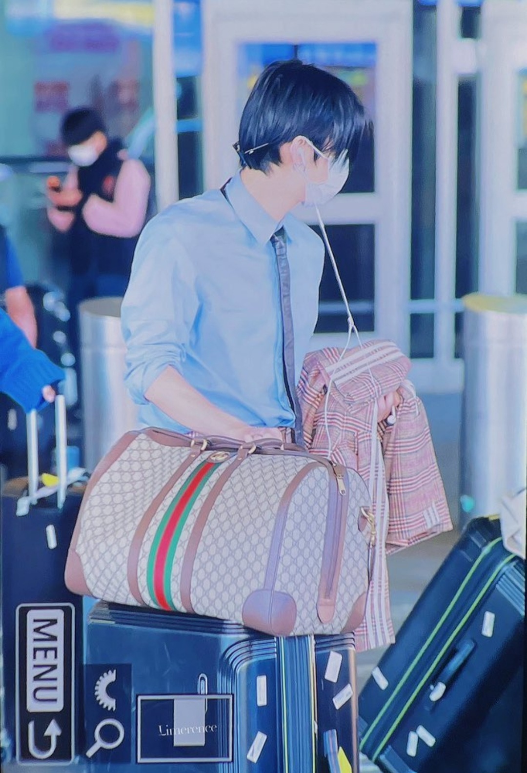 [잡담] 최연준 줄이어폰 간지 개쩐다 | 인스티즈