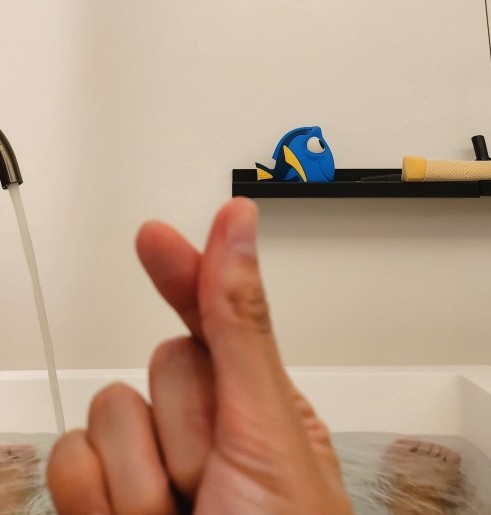 [잡담] 방탄은 욕실도 귀여워...욕실에 귀여운거 둔것봐 | 인스티즈