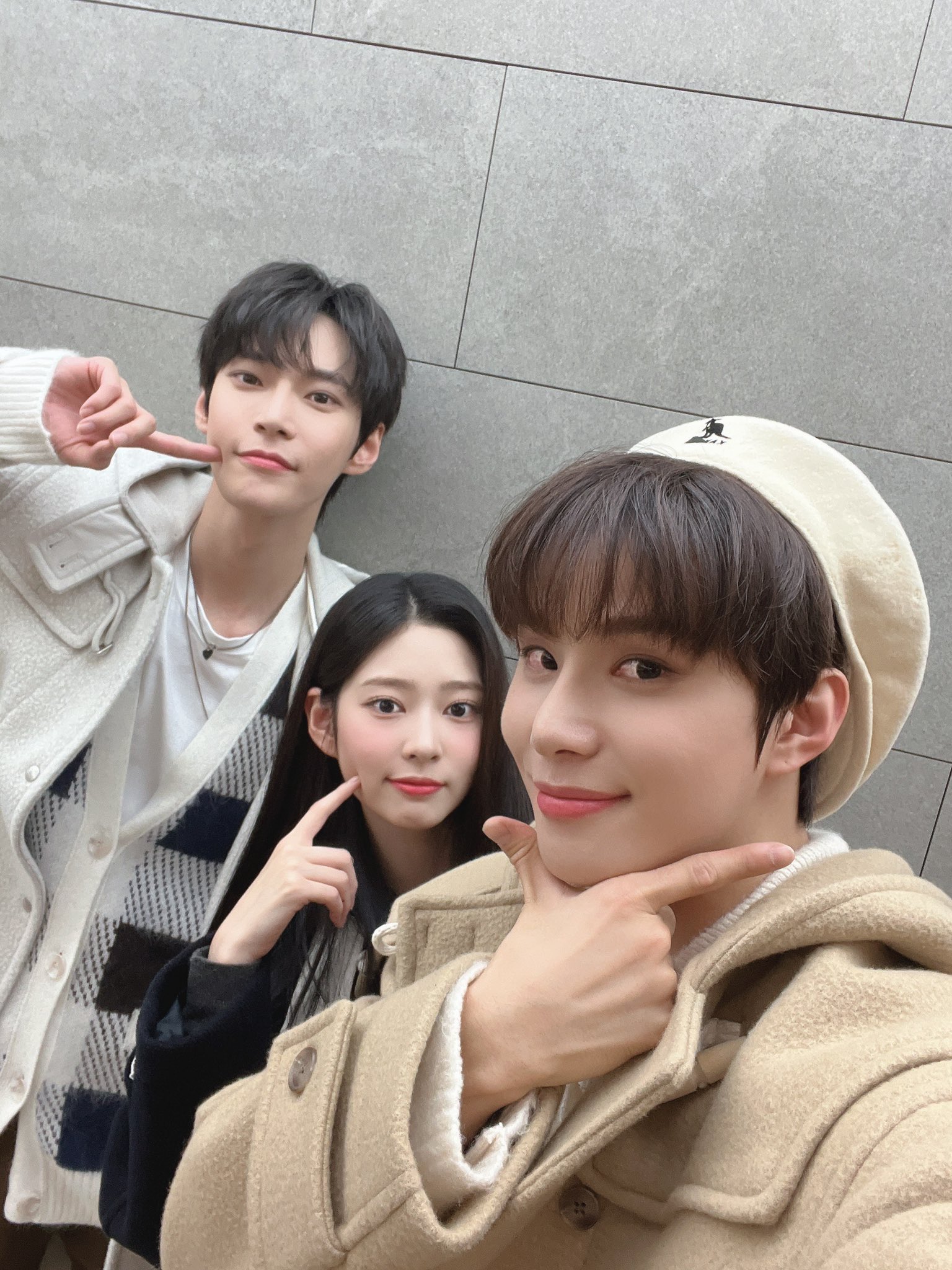 [잡담] 내가 좋아하는 비쥬얼 셋이 붙어있으니까 좋다 | 인스티즈