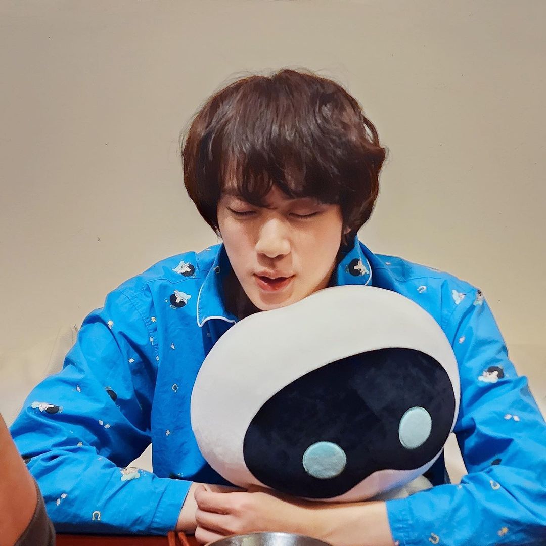 [잡담] 석진이 너무 웅뇽뇽 말랑이당 | 인스티즈