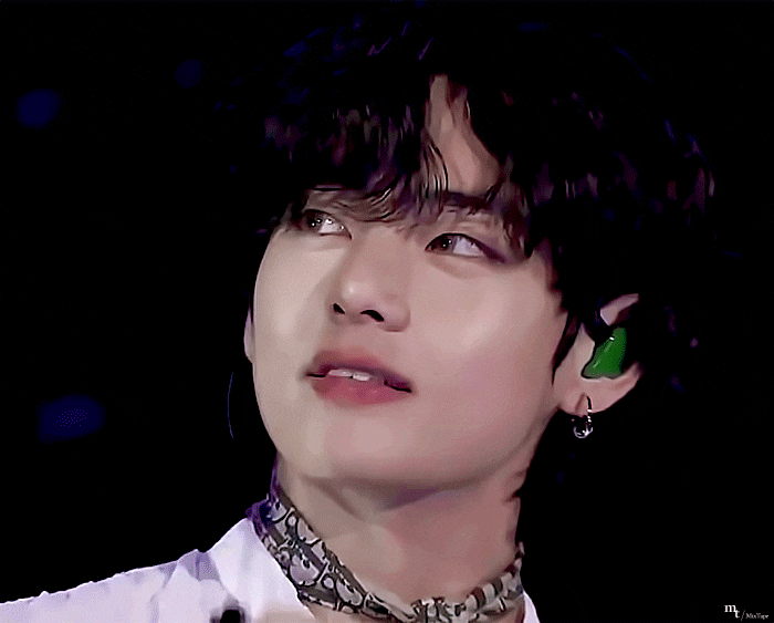 [잡담] 방탄 뷔 새 인이어&마이크 | 인스티즈